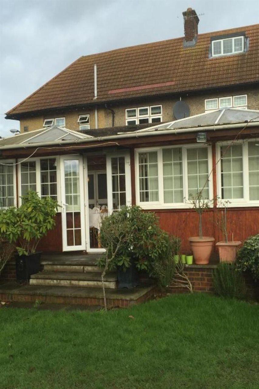 Colnbrook Lodge Guest House Slough Exterior photo